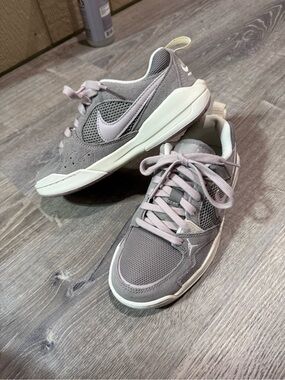 Nike Women's Gray and Light Pink Trainer Sneakers